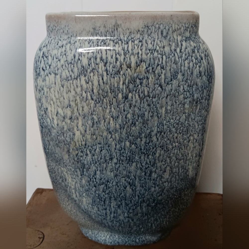 Vintage Royal Hickman "Petty" Glaze Pillow Vase